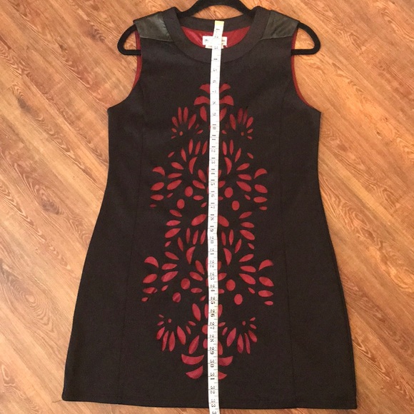 Papillon Little Black Dress - Picture 4 of 6